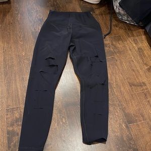 Black alo ripped leggings